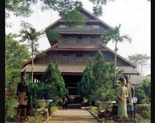 Rumah Adat Sulawesi Tenggara