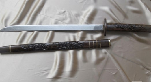 Senjata Tradisional pedang jenawi Riau